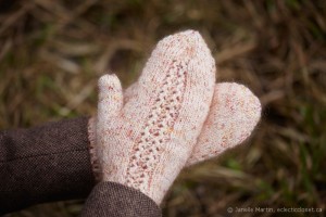 Knitting-Apr21-2019_MG_3011 scaled watermarked