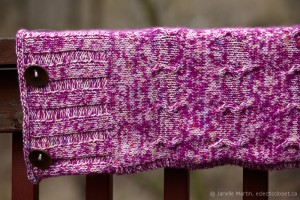 Knitting-Apr21-2019_MG_3076 scaled watermarked
